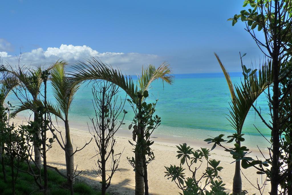 Morimar Resort Hotel Yomitan Bagian luar foto