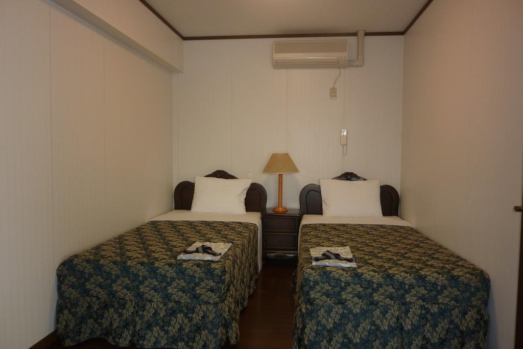 Morimar Resort Hotel Yomitan Bagian luar foto