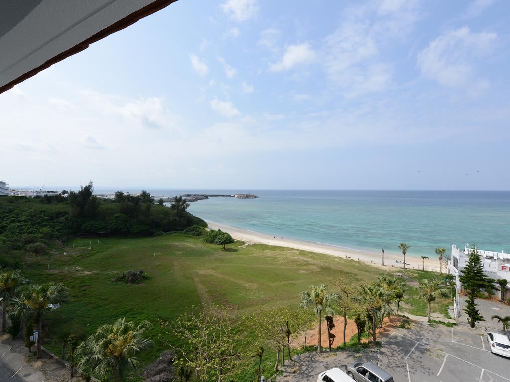 Morimar Resort Hotel Yomitan Bagian luar foto